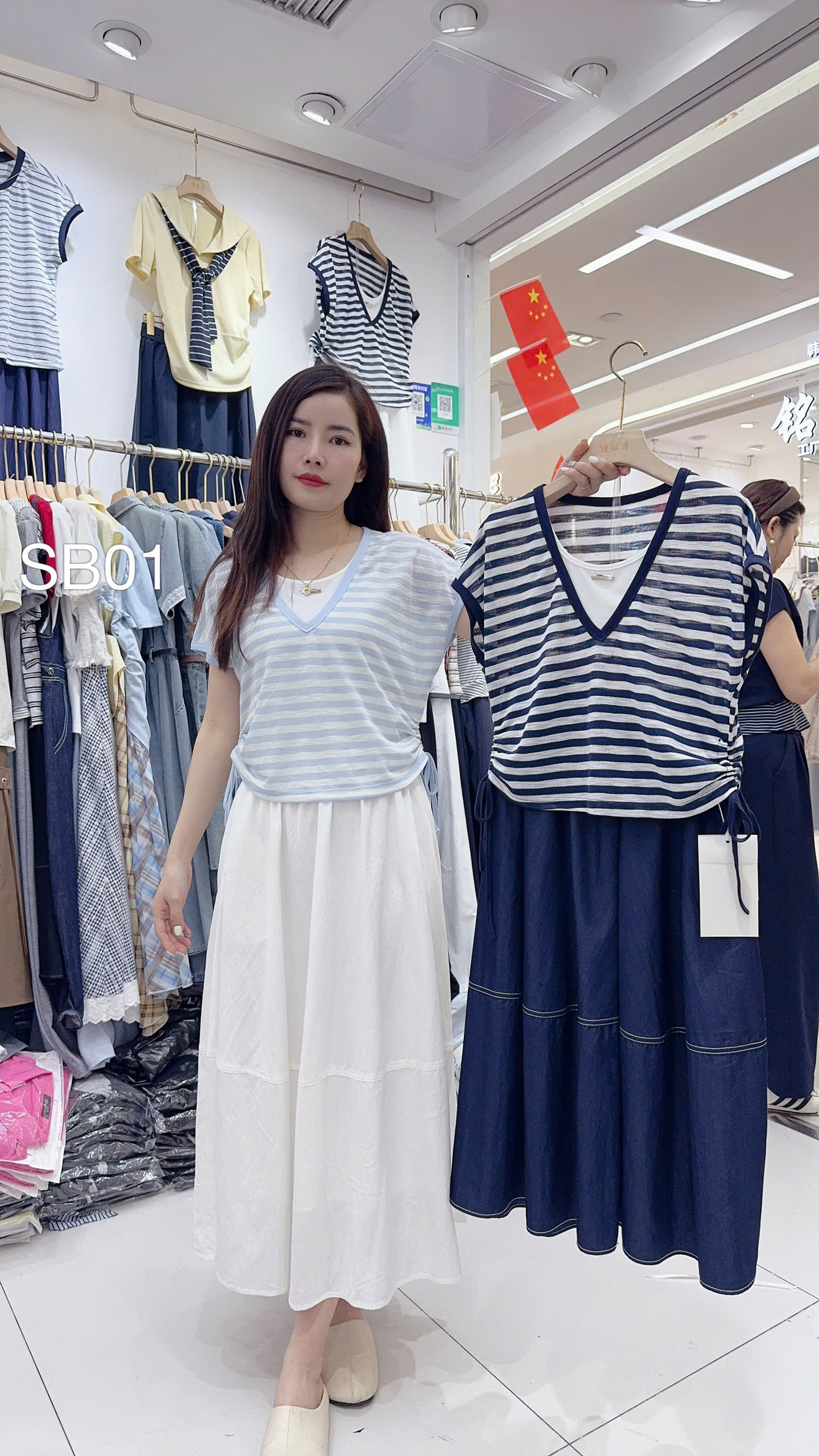 SB01 set áo kẻ cv xòe
