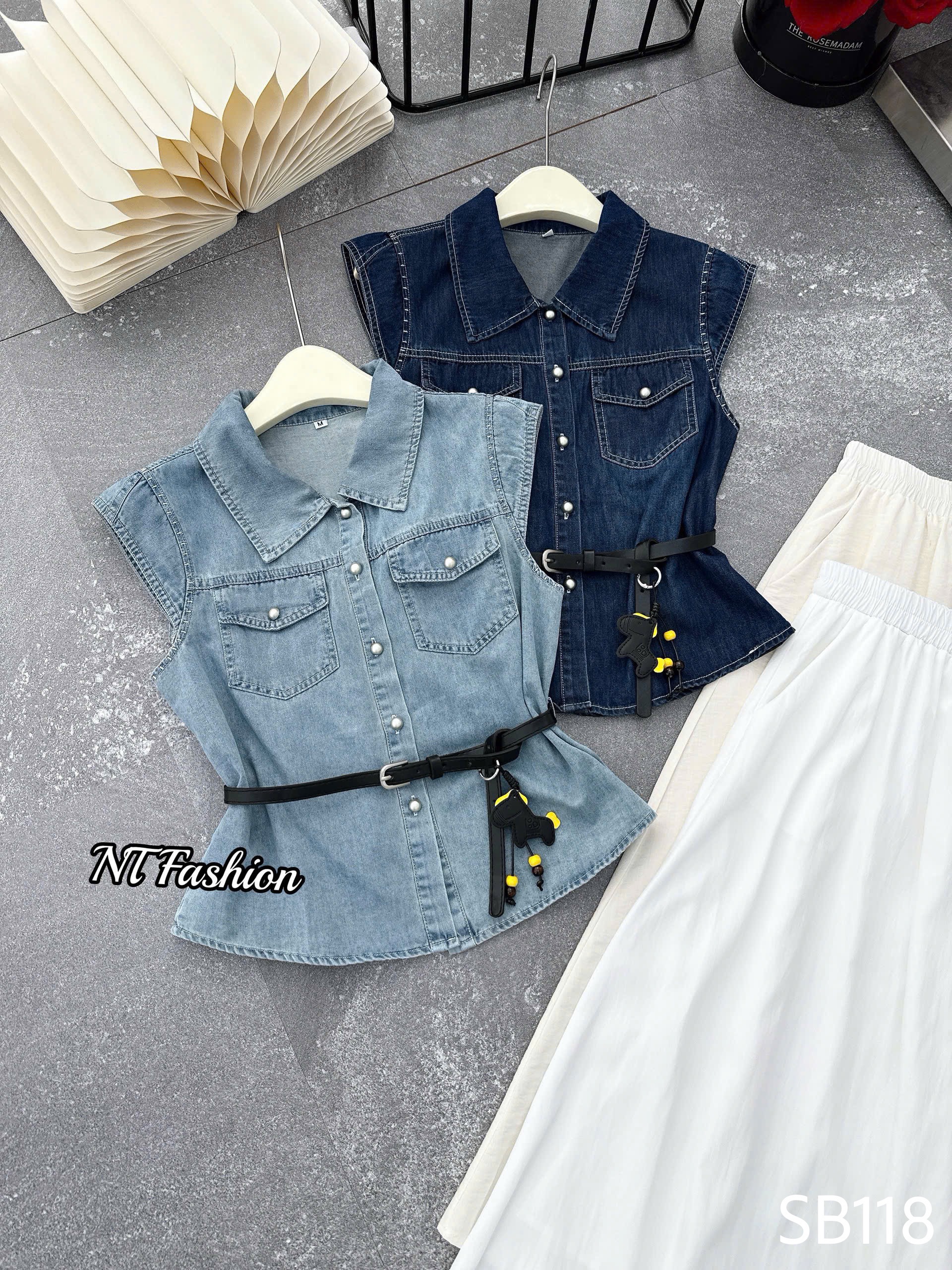 SB118 Sét bộ chân váy xòe áo gile bò