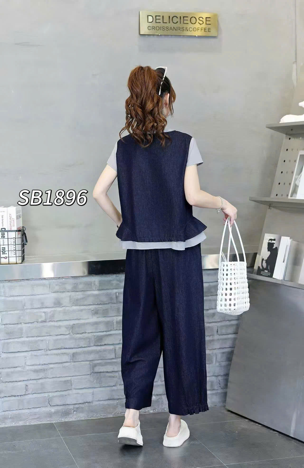 SB1896 set áo cổ V phối cổ