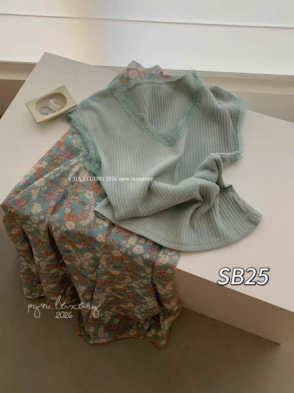 SB25 Sét bộ váy hoa Y JIA