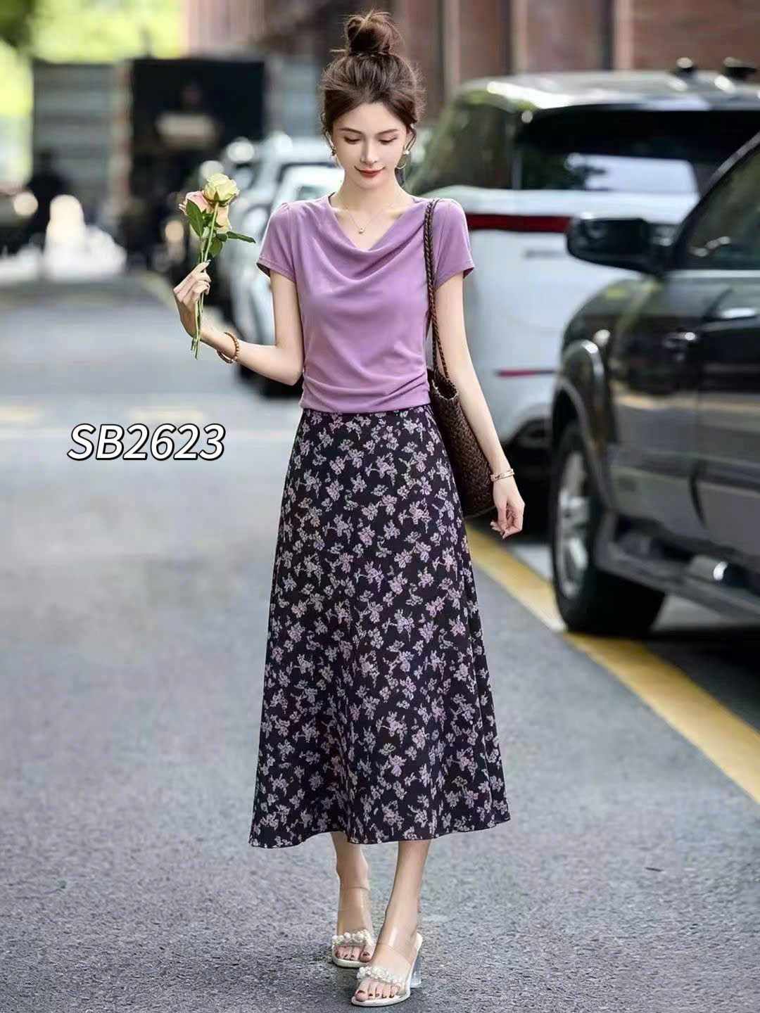 SB2623 Sét chân váy hoa áo cổ thuyền
