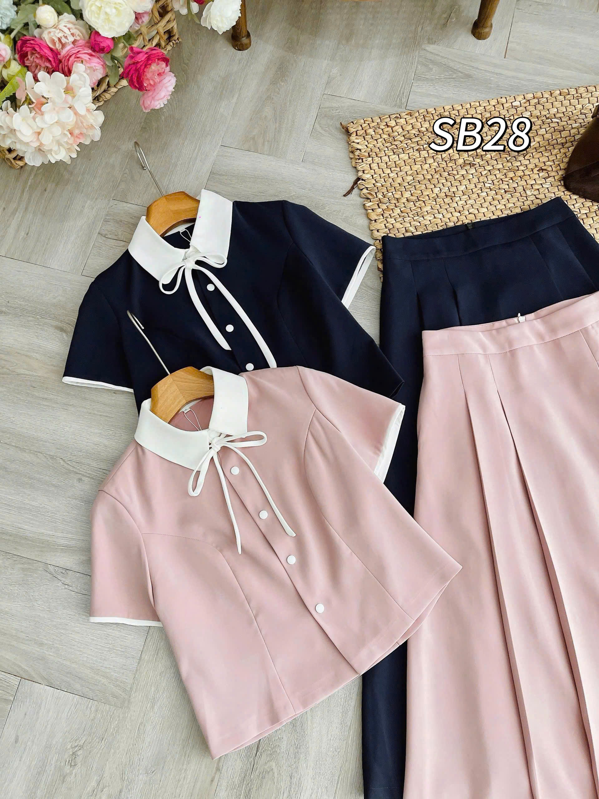 SB28 Sét váy xòe cổ nơ trắng