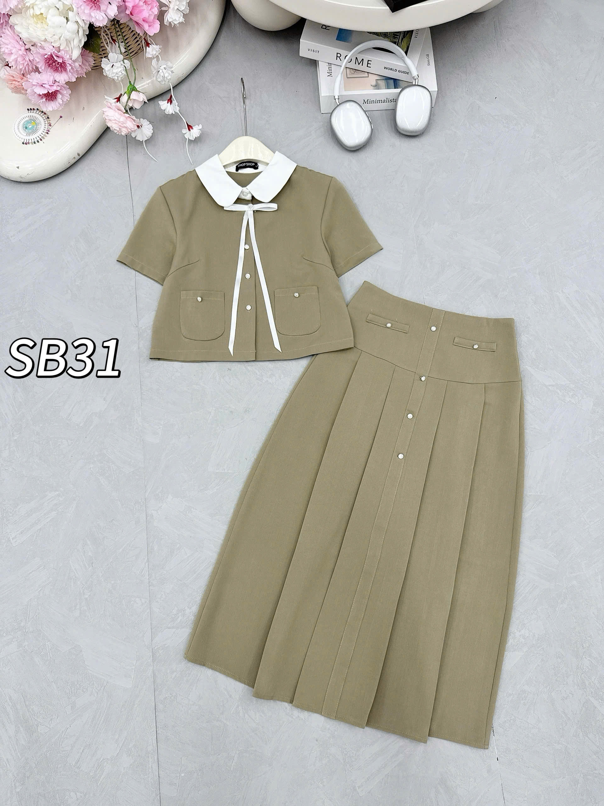 SB31 Sét cv xòe cúc ngọc áo cổ nơ