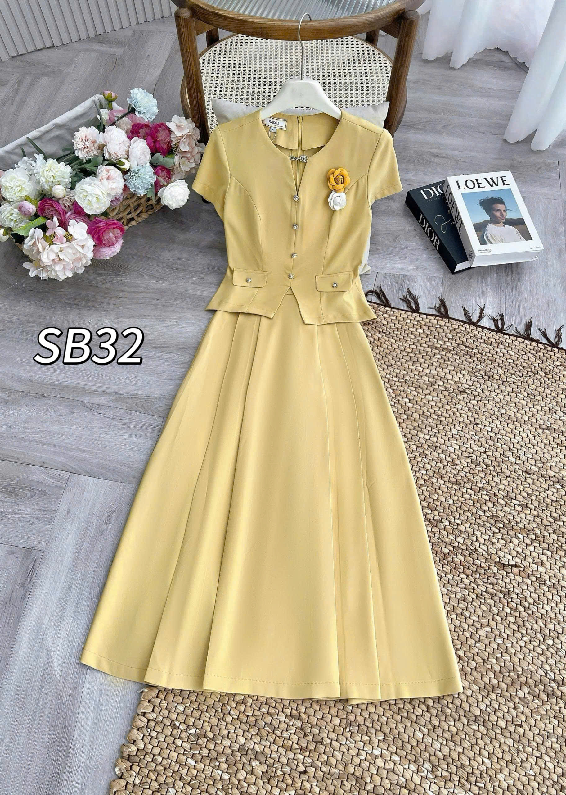 SB32 Sét chân váy xòe áo hoa đôi