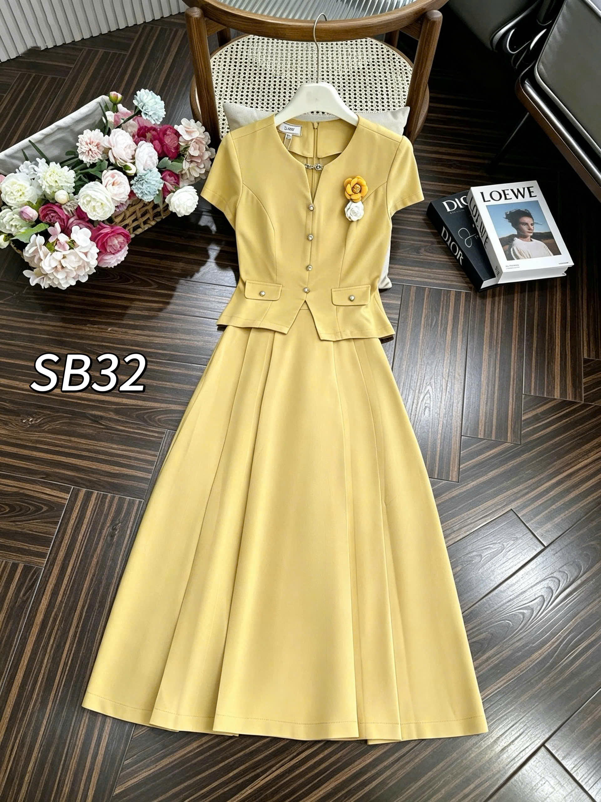 SB32 Sét chân váy xòe áo hoa đôi