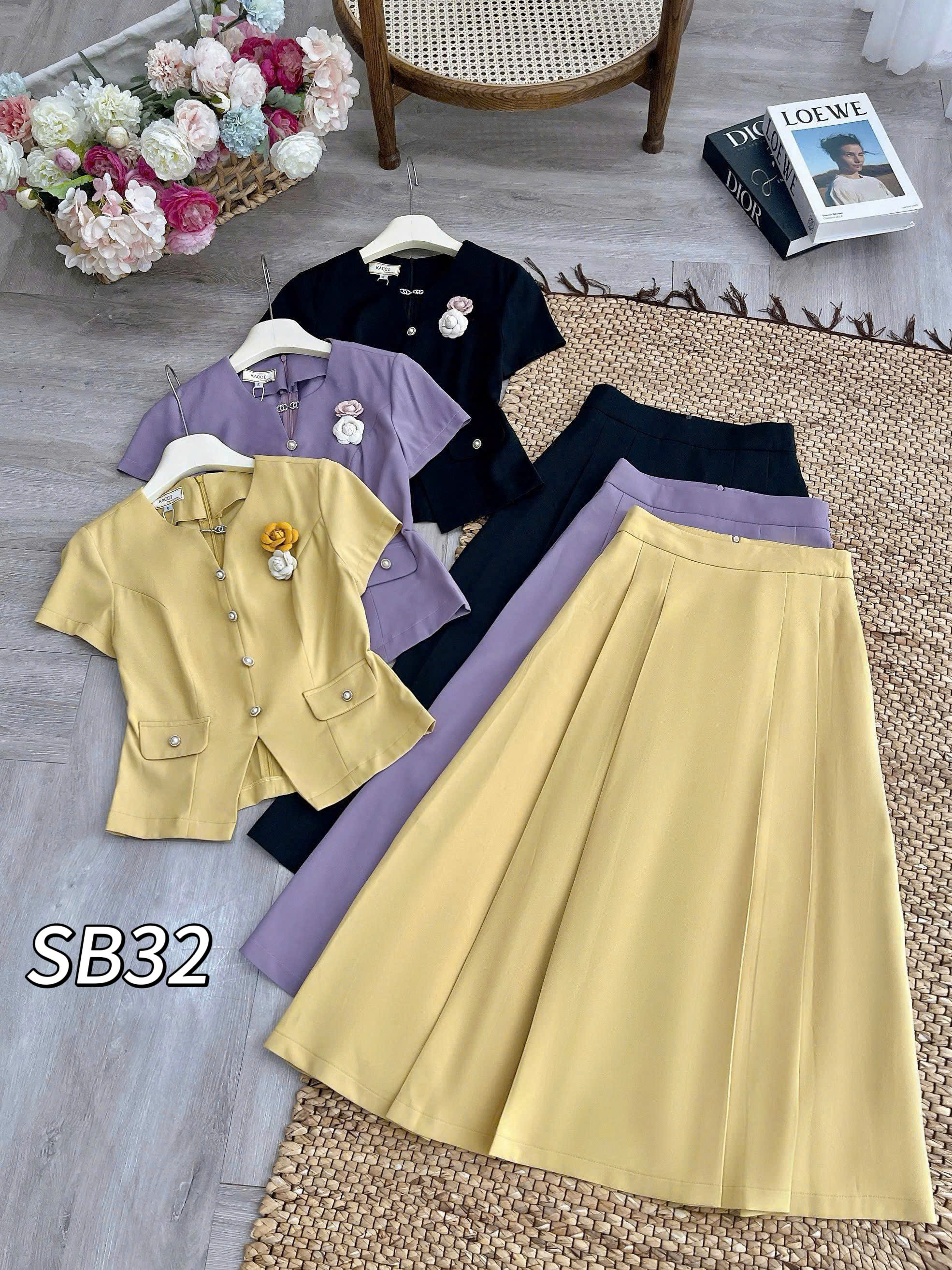 SB32 Sét chân váy xòe áo hoa đôi