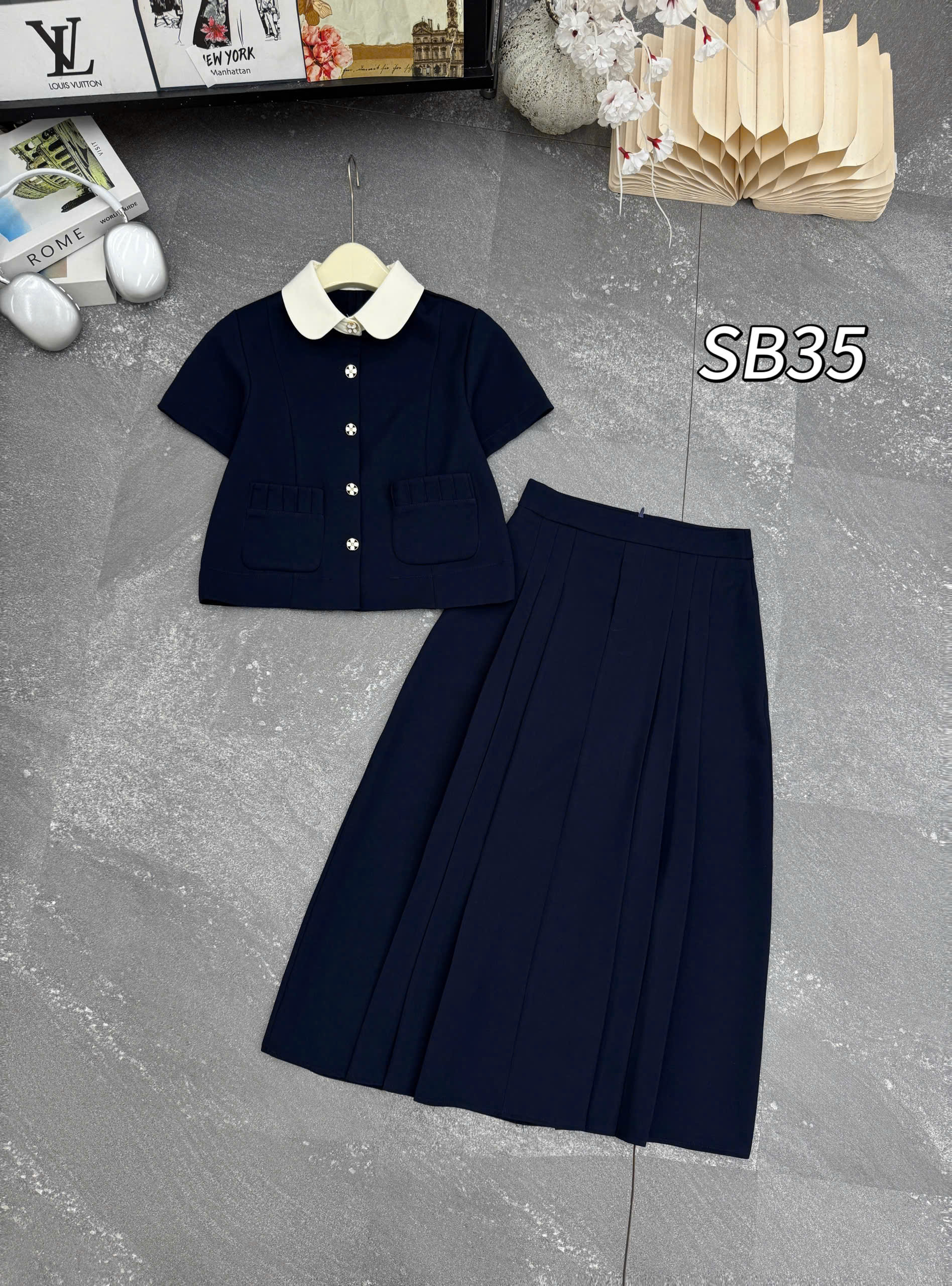 SB35 Sét Chân váy xòe áo sơ mi cúc hoa