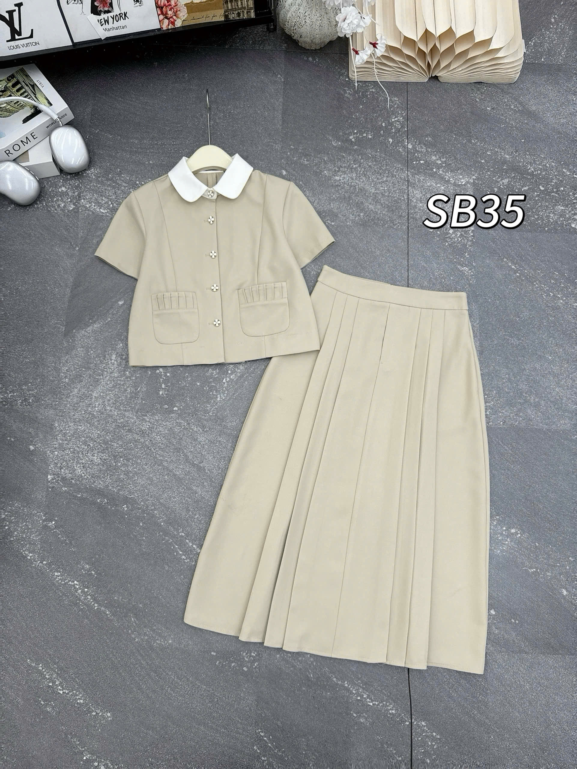 SB35 Sét Chân váy xòe áo sơ mi cúc hoa