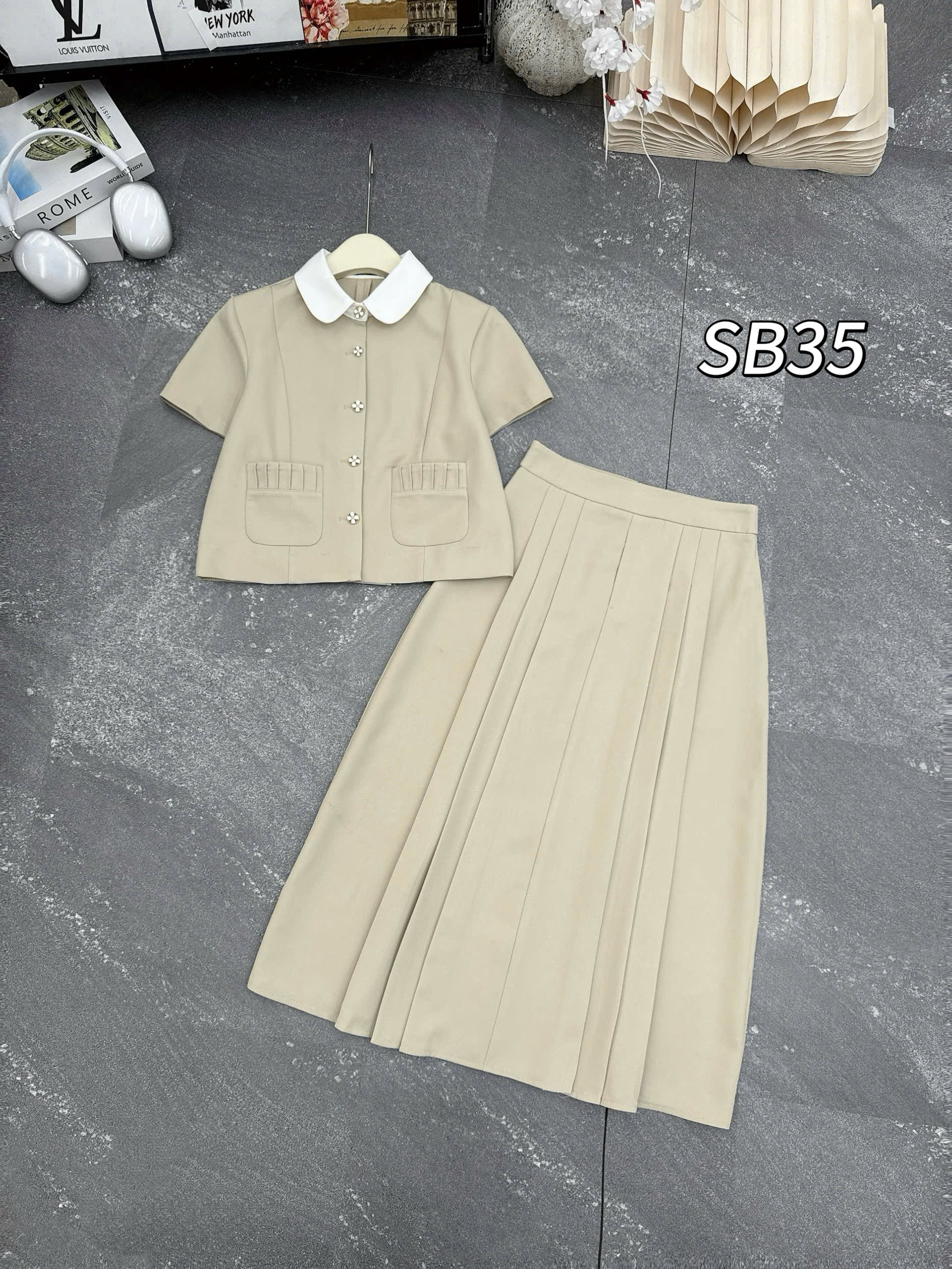 SB35 Sét Chân váy xòe áo sơ mi cúc hoa