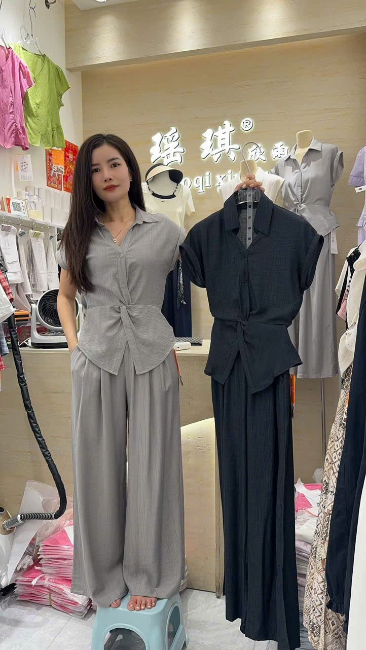 SB8001 Set áo sơ mi xoắn quần xuông