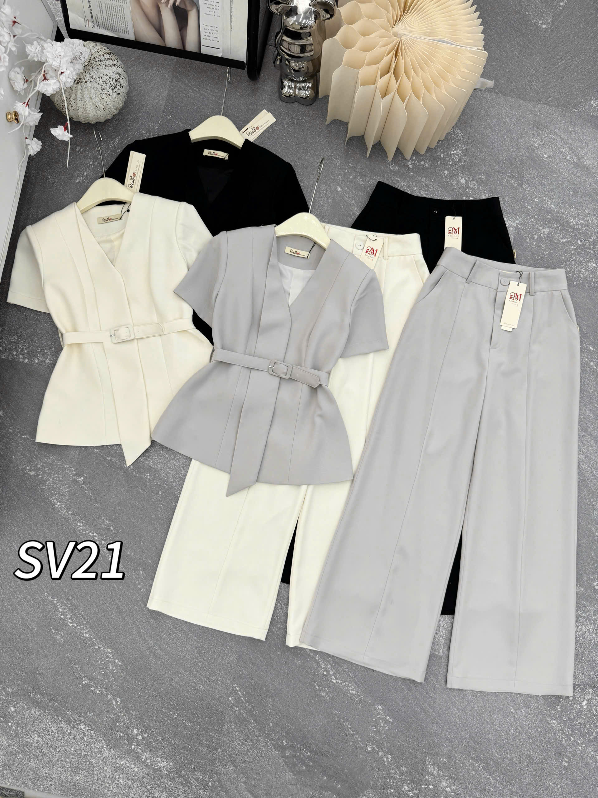 SV21 set cổ V đai eo