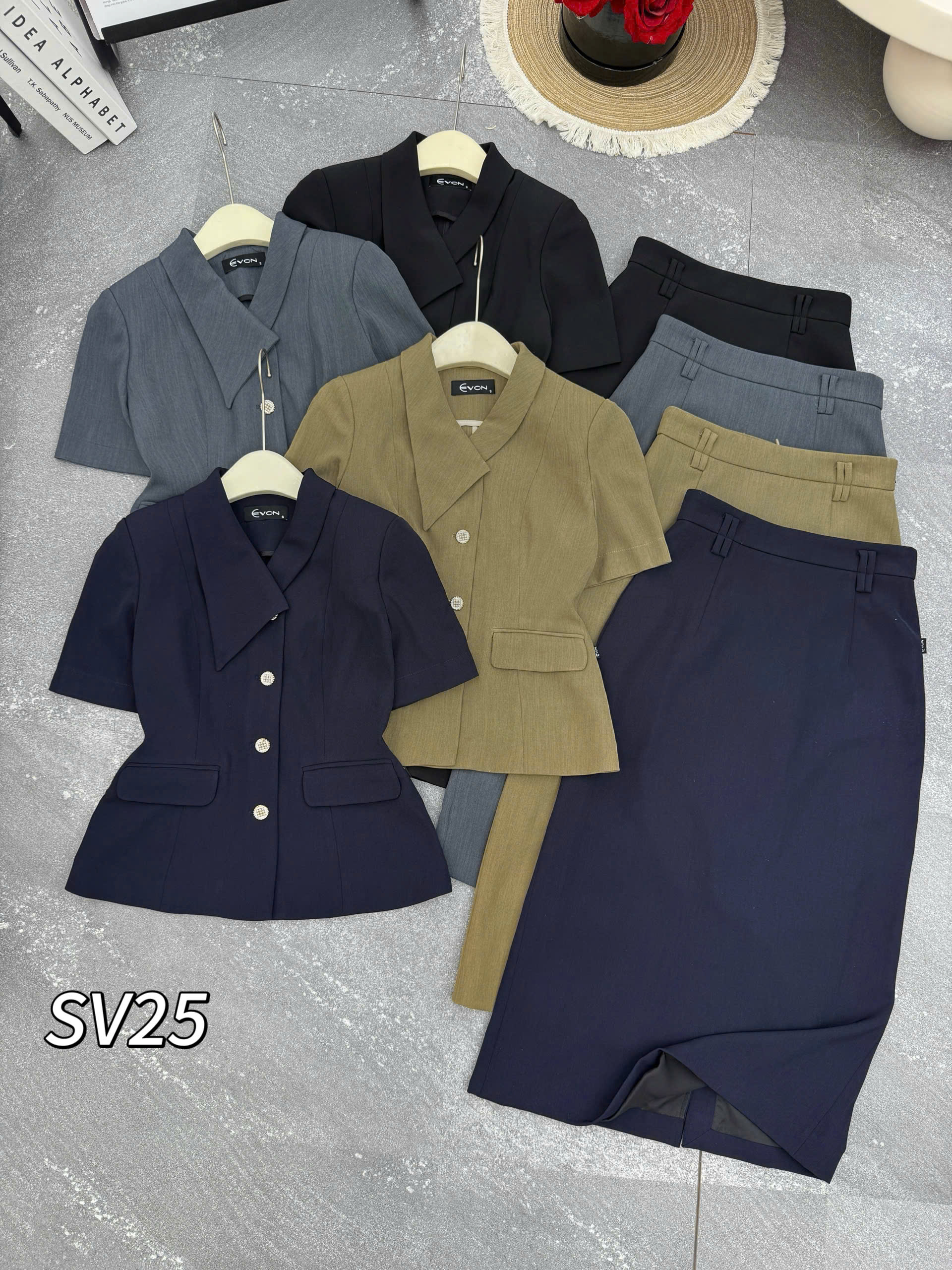 SV25 Sét vest cv xuông áo 2 nắp túi