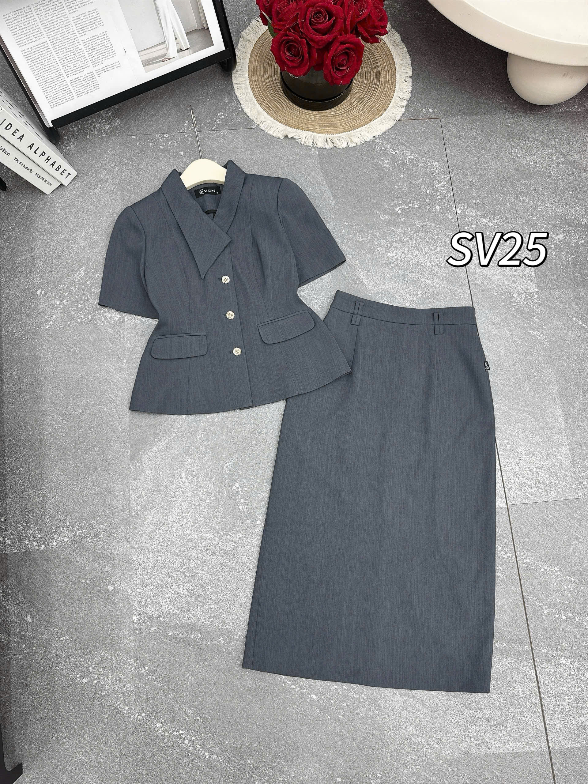 SV25 Sét vest cv xuông áo 2 nắp túi