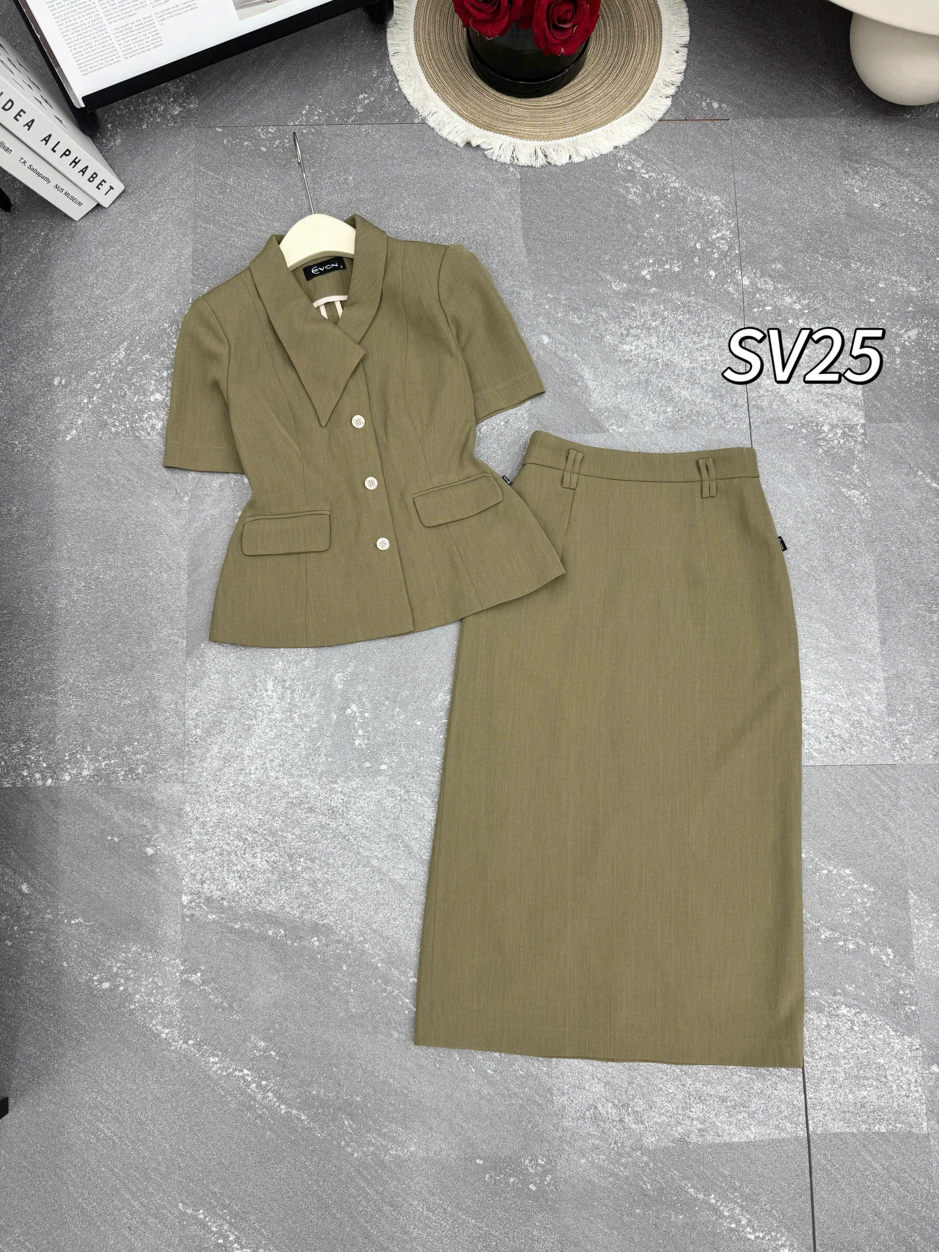 SV25 Sét vest cv xuông áo 2 nắp túi