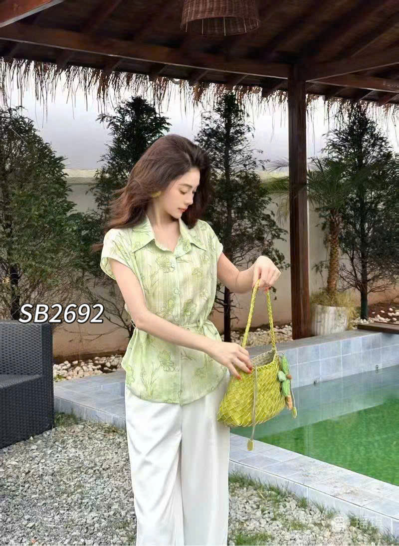 Set 2692 Áo sơ mi hoa quần xuông