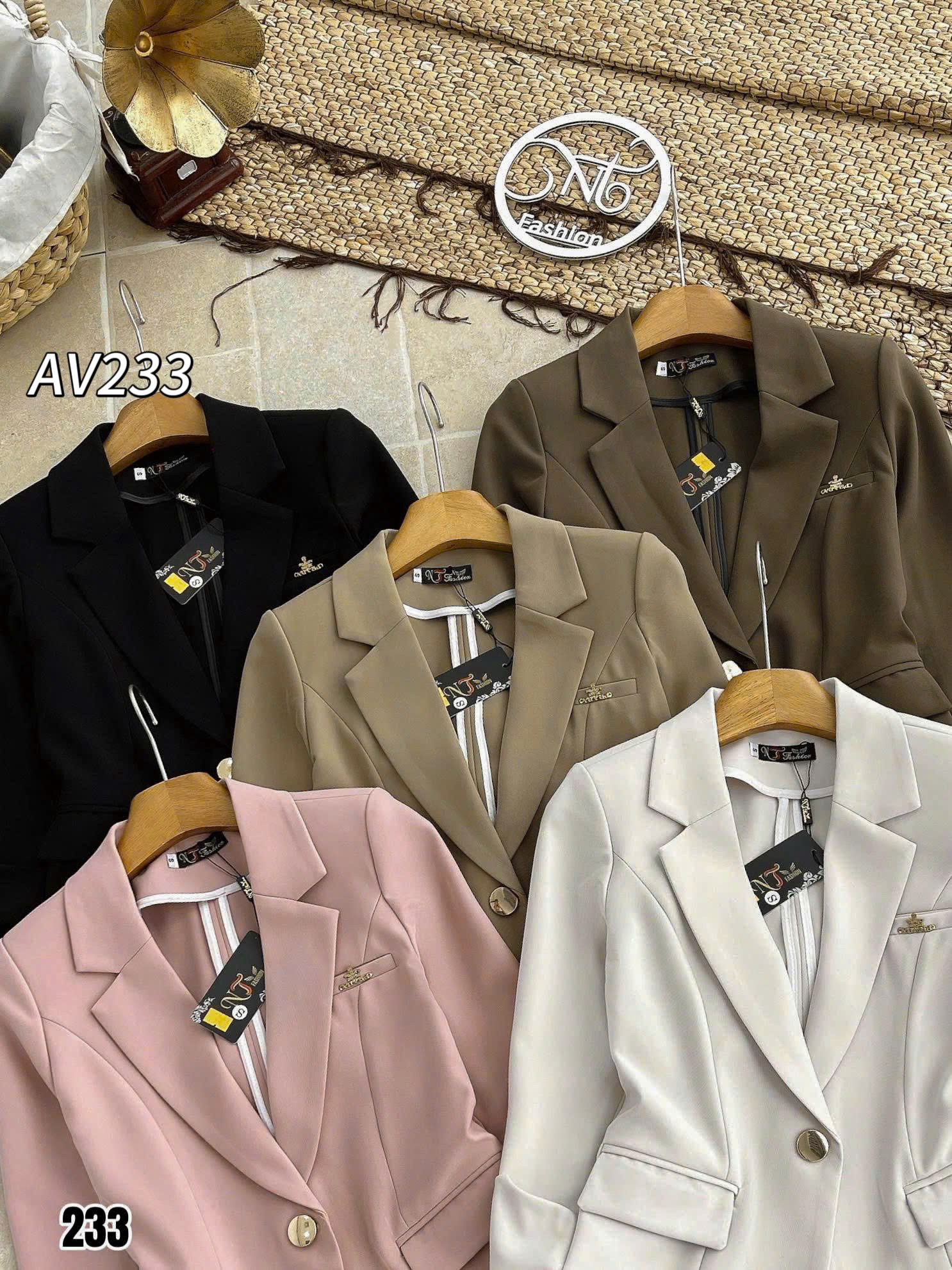 av233 áo vest 1 cúc tag ngực
