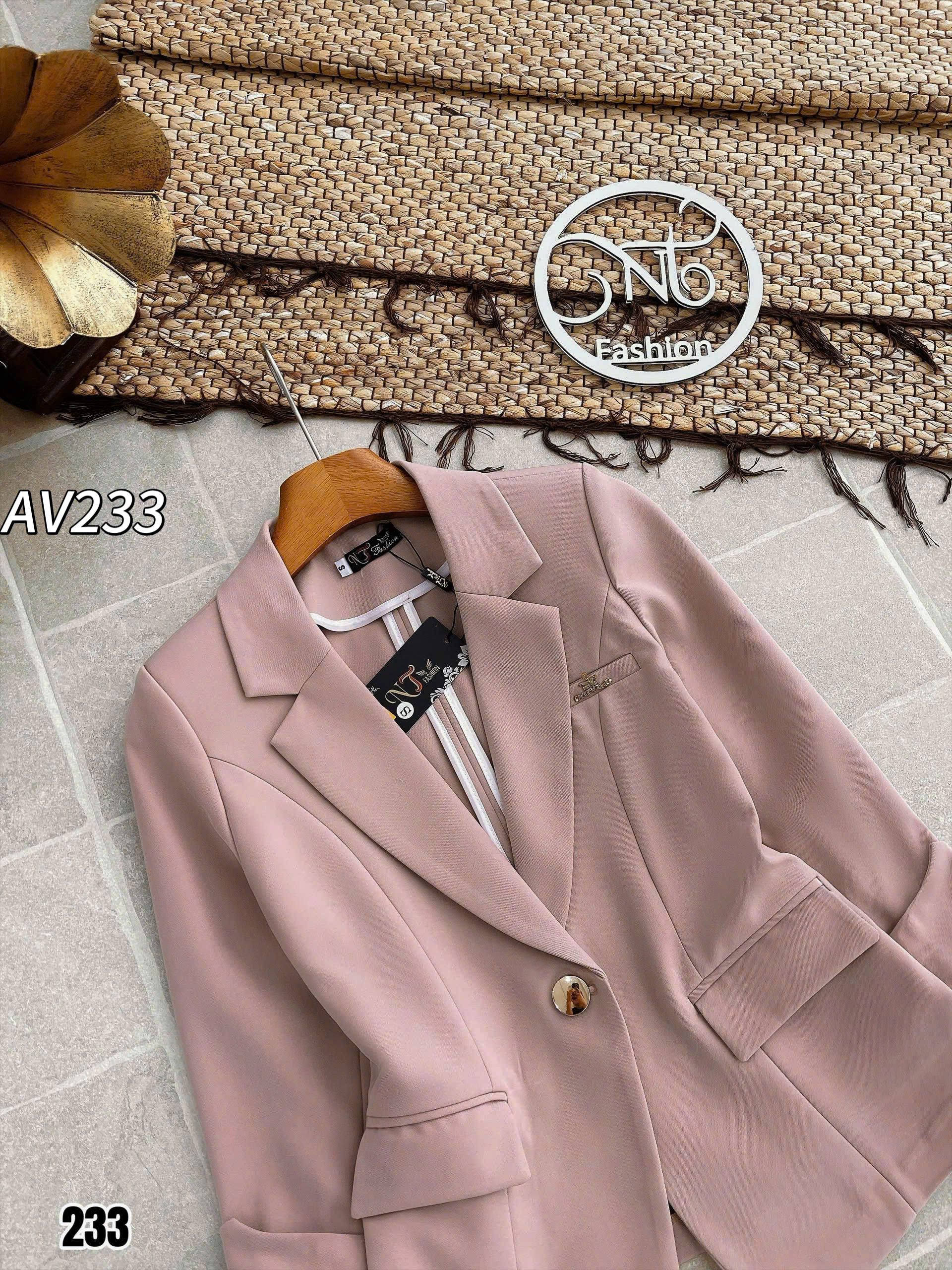 av233 áo vest 1 cúc tag ngực