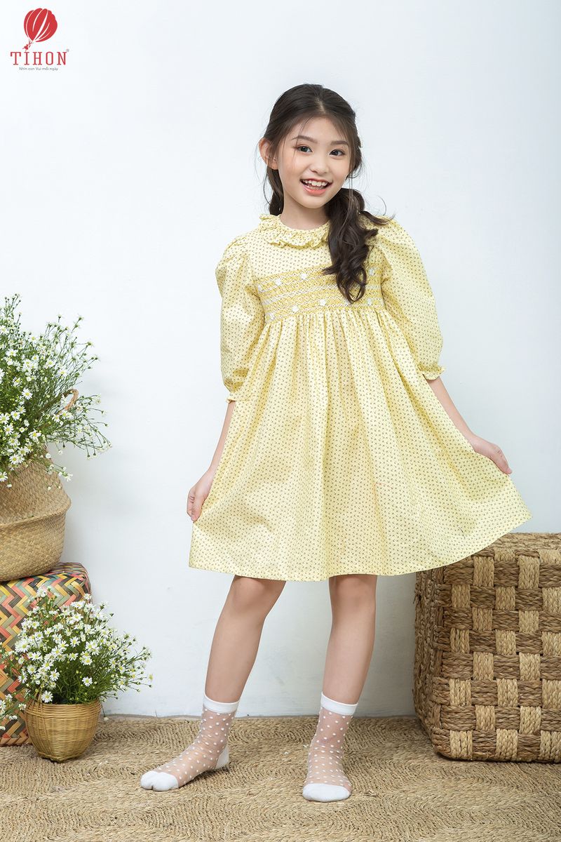 Váy smock Vàng hoa siu xinh cho bé gái…. | Shopee Việt Nam