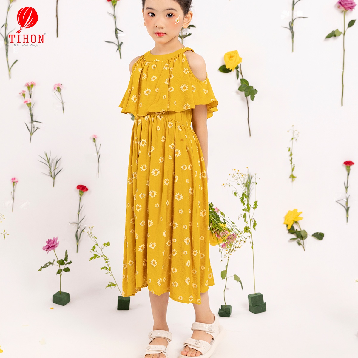 Váy thô cổ yếm họa tiết hoa 906