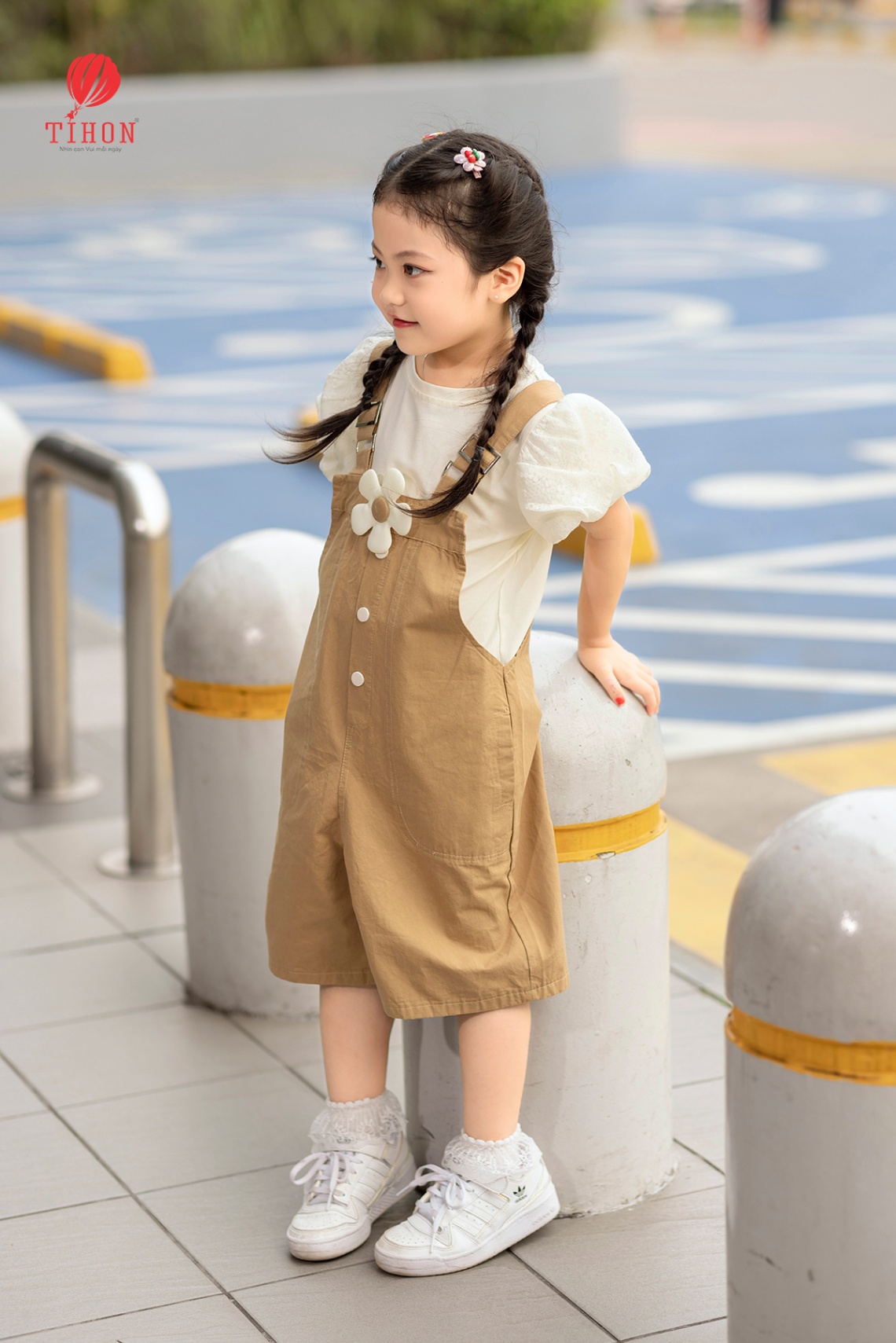 Set bộ yếm quần thô áo coton đính hoa TT