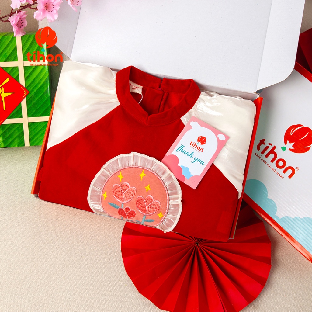 Áo dài bé gái đáp hoa tulip + chân váy 906