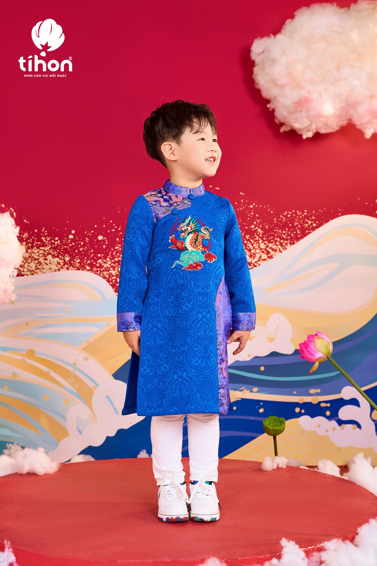 Áo dài bé trai phối gấm rồng thêu rồng 906