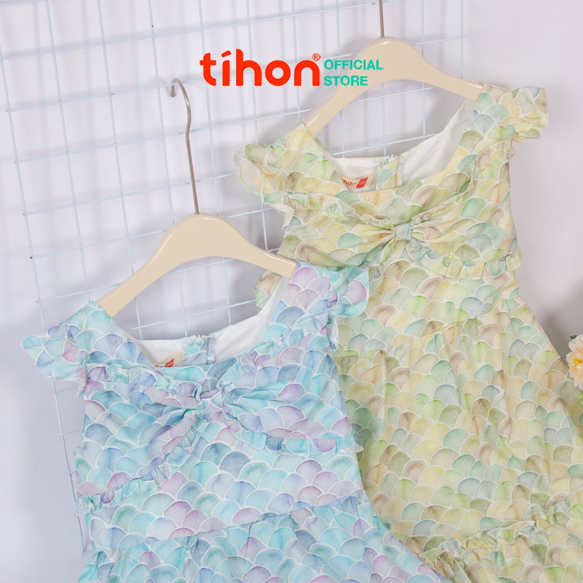 Váy BG thô họa tiết nơ trước ngực 906