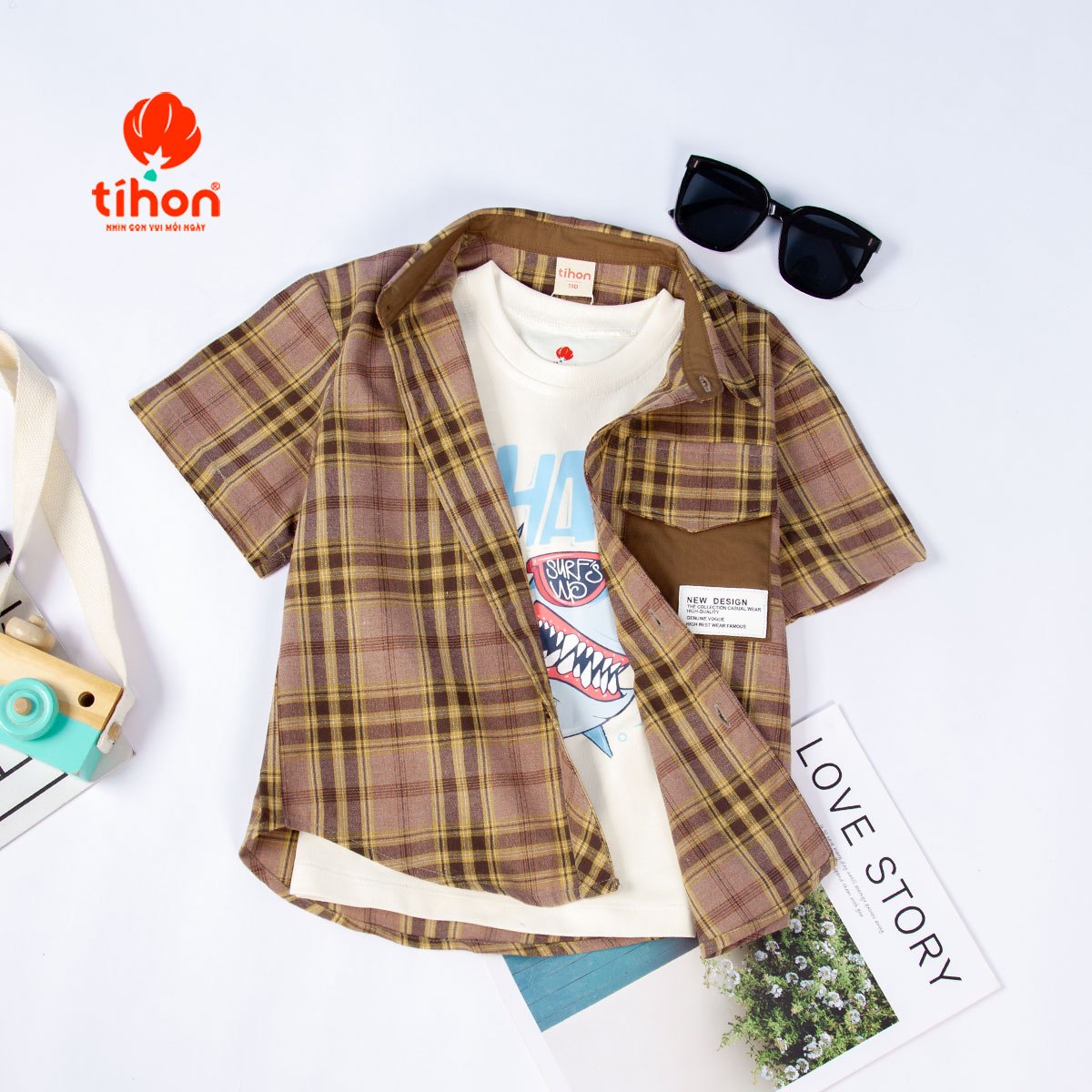 Áo sơ mi kẻ phối túi in sau lưng 906