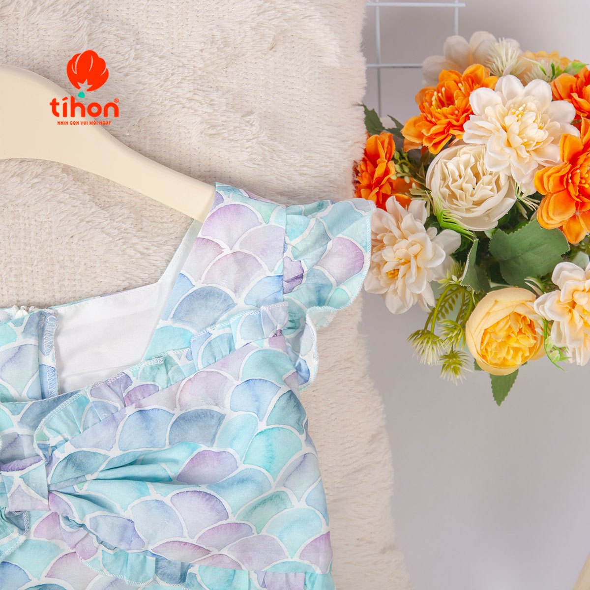 Váy BG thô họa tiết nơ trước ngực 906