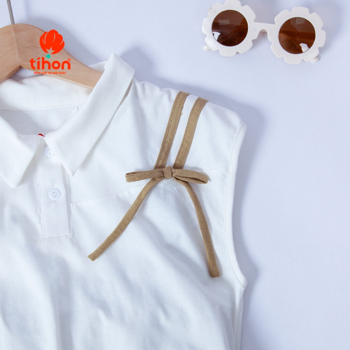Set bộ BG sát nách, Chân váy ngắn 116