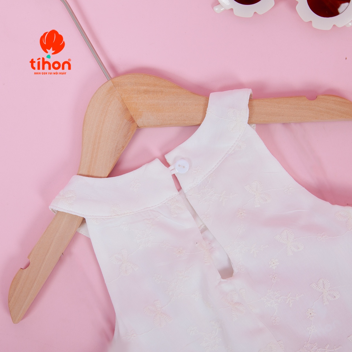 Váy bé gái cổ yếm đính nơ 906