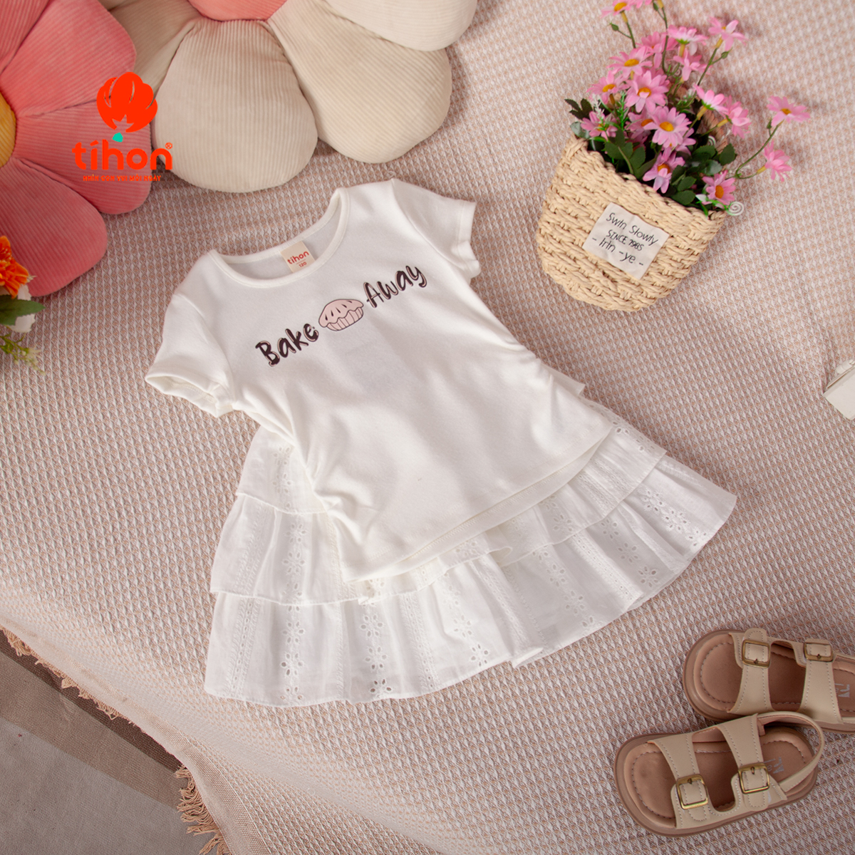 Áo cotton bé gái cộc tay in TT 905