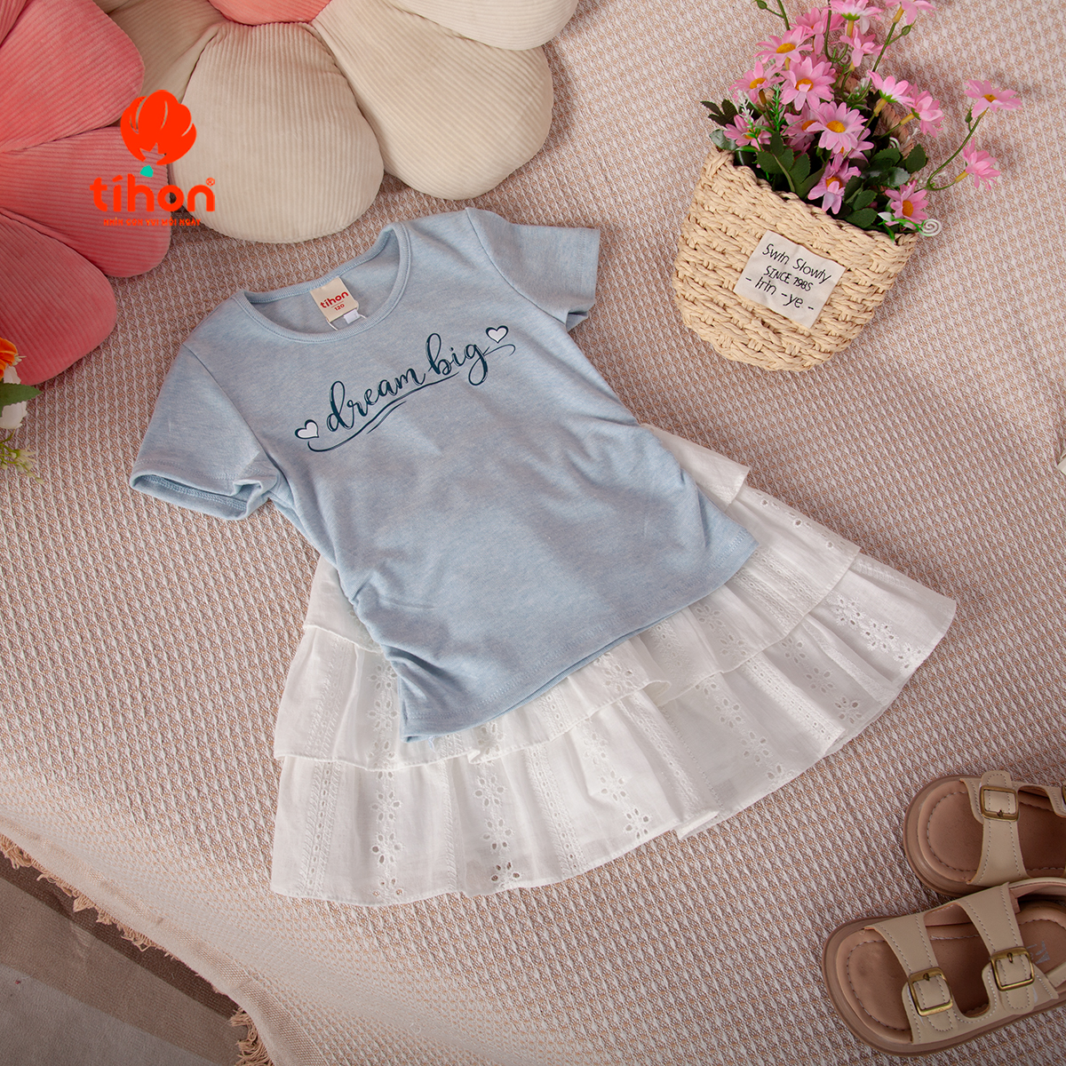 Áo cotton bé gái cộc tay in TT 905