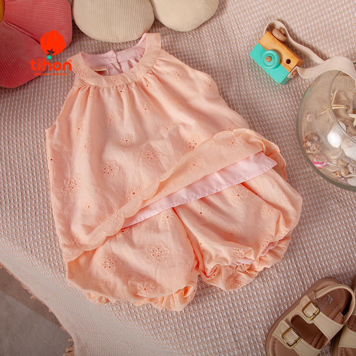 Set bộ BG cổ yếm quần bí 905