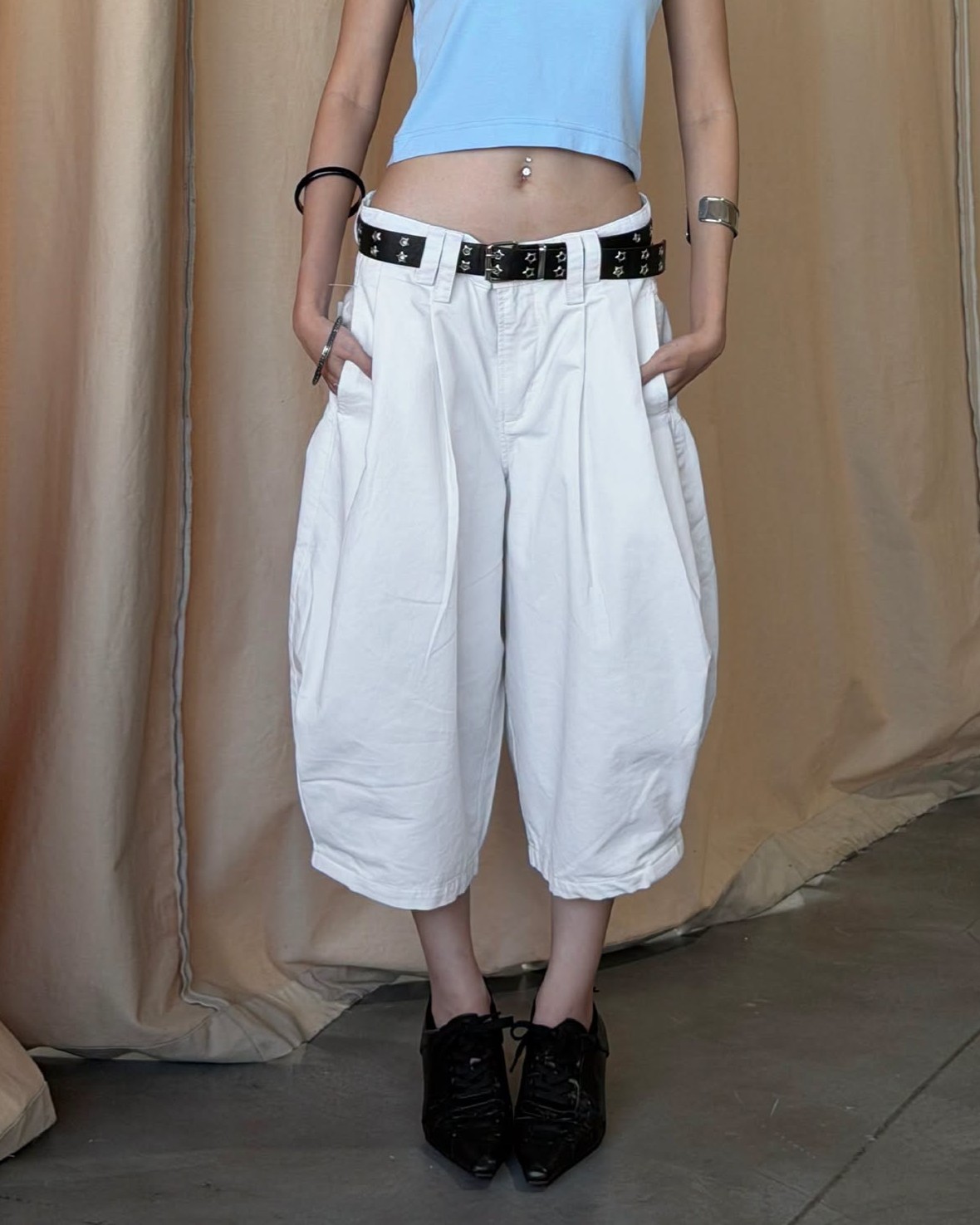 ASTER SHORT ( RICE WHITE )