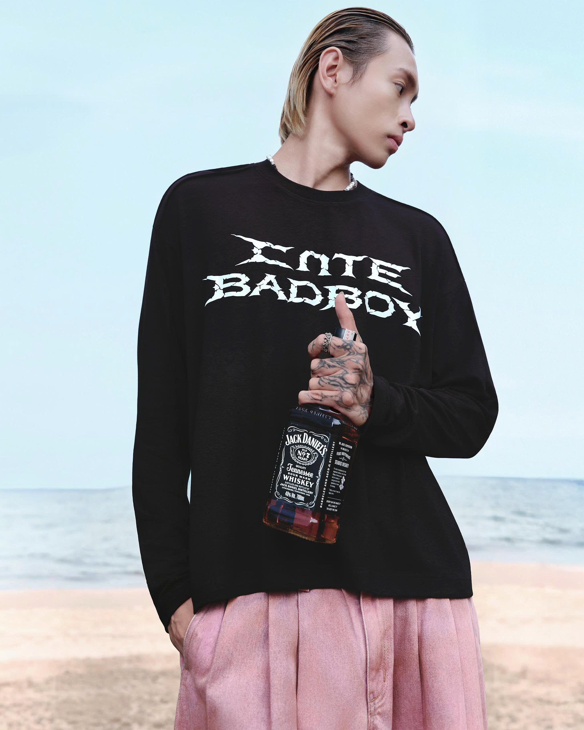 RIOT LONGSLEEVE ( BLACK )