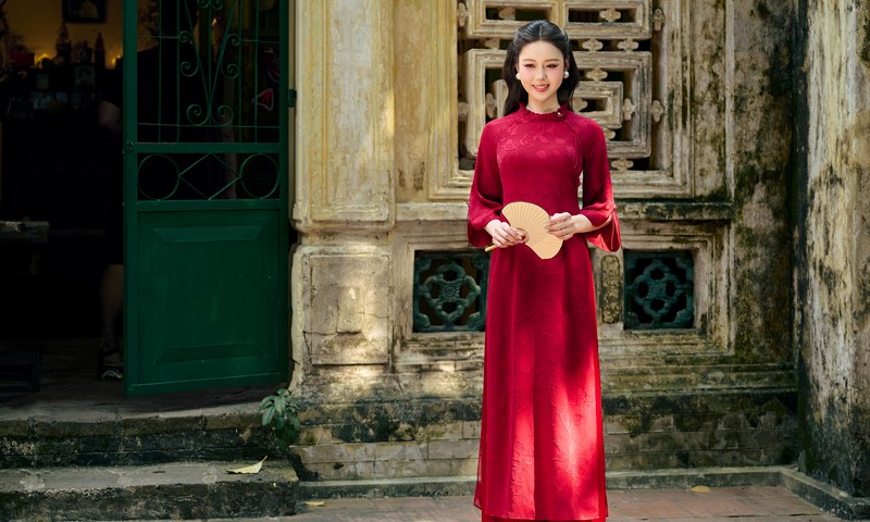 10 Địa Điểm Chụp Ảnh Áo Dài Đẹp Mang Sắc Màu Hoài Niệm Ở Hà Nội