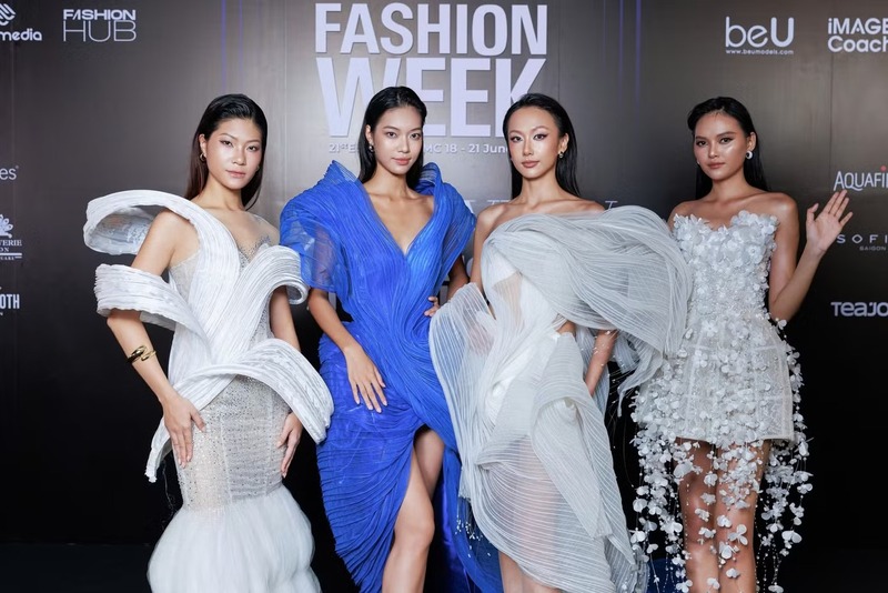 Dàn hoa hậu, á hậu tỏa sáng trong đêm bế mạc Vietnam International Fashion Week Xuân - Hè 2026