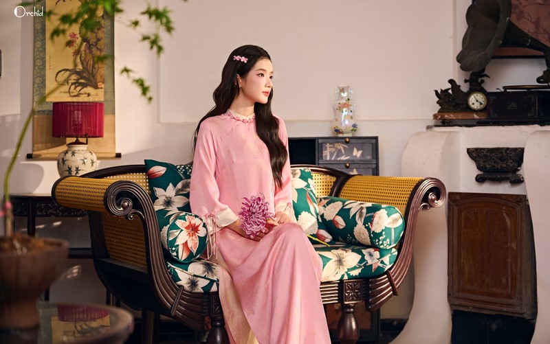 Thanh Trong Cốt Cách, Nhã Trong Dáng Hình