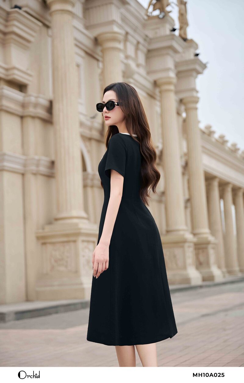 Danh-thuc-mua-moi-cung-BST-Xuan-He-In-Her-Light--2.jpg