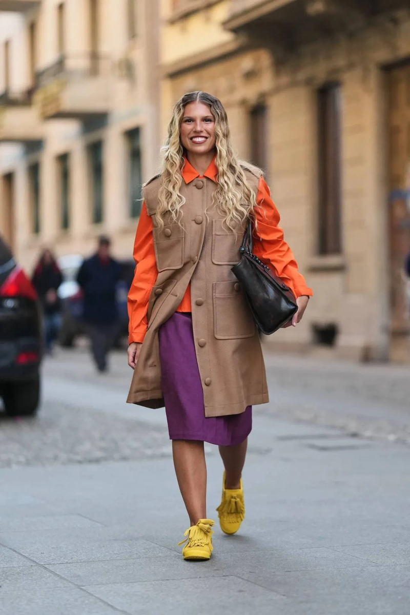 Dien-mau-noi-ma-khong-qua-tay-Bi-quyet-tu-street-style-Thu-Dong-2026-2.jpg