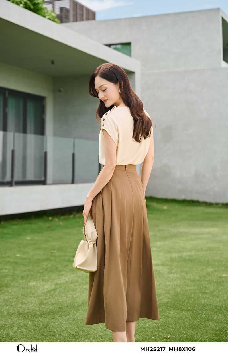 Dien-vien-Lan-Phuong-ben-duyen-cung-Orchid-trong-BST-BY-HERSELF--6.jpg