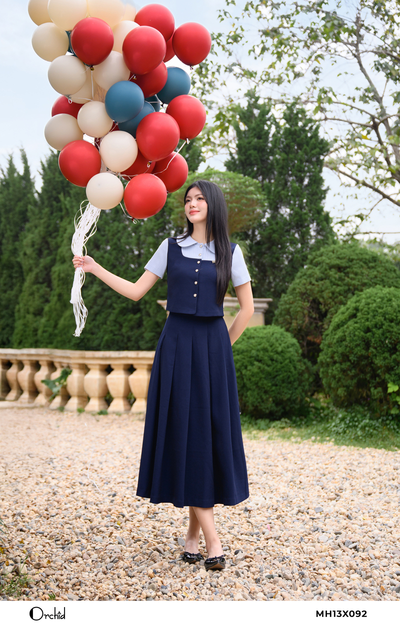 Sac-xanh-navy-va-ban-giao-huong-cua-mua-he-tinh-te-7.jpg