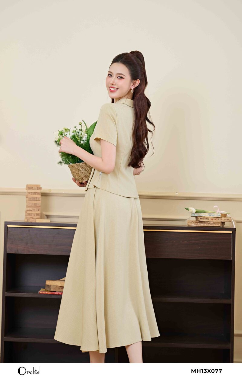 Tinh-than-easy-to-wear-tai-hien-trong-Mini-Collection-In-your-own-rhythm--4.jpg