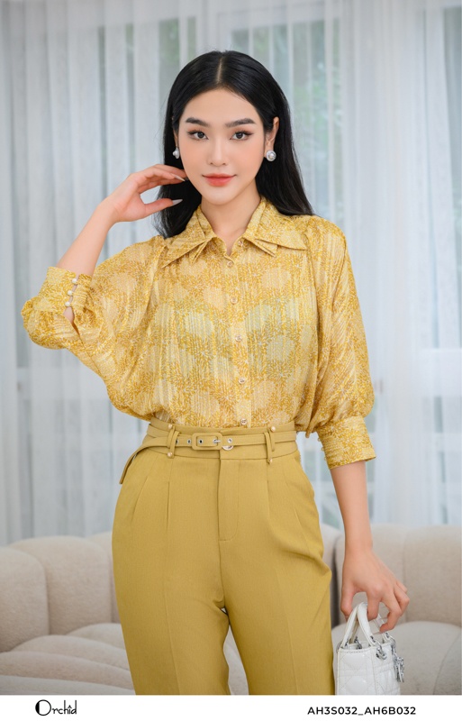 AH3S032 - Áo tơ hoa vàng đường kẻ kim tuyến