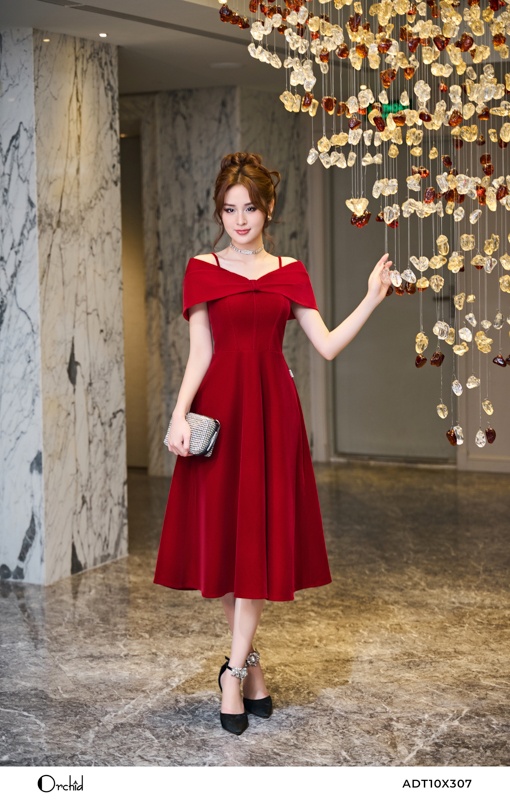 Đầu mùa thu khí chất màu đỏ váy mùa thu 2019 phụ nữ mới thủy triều mùa thu  Pháp đen một váy - A-Line Váy mẫu váy nhung xòe | Tàu Tốc