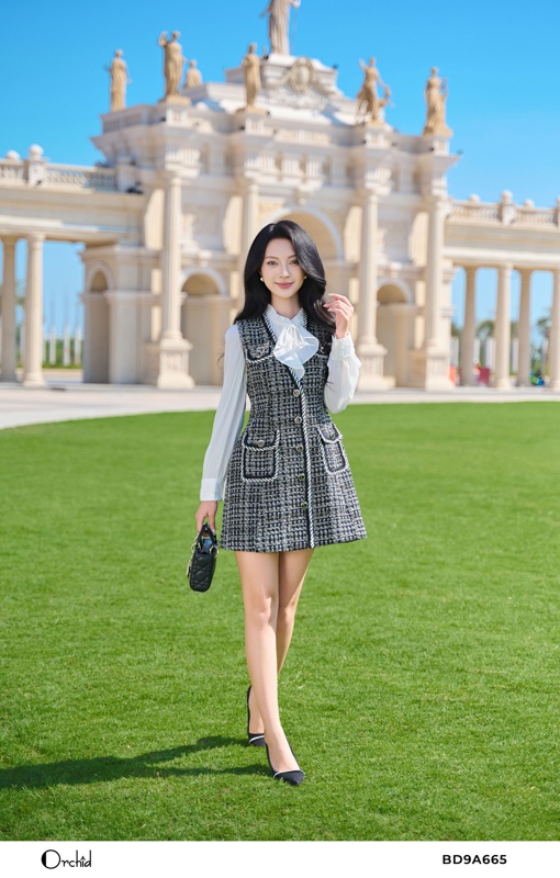 BD9A665 - Đầm dạ tweed kẻ