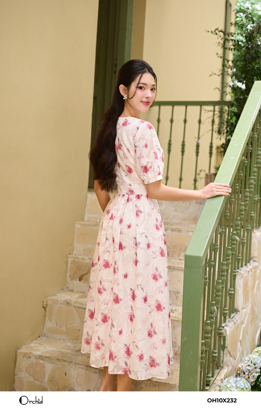 OH10X232 - Đầm tơ thêu hoa hồng