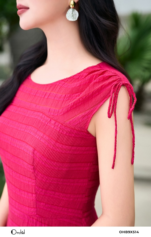 OHB9X514 - Đầm tơ kẻ sọc