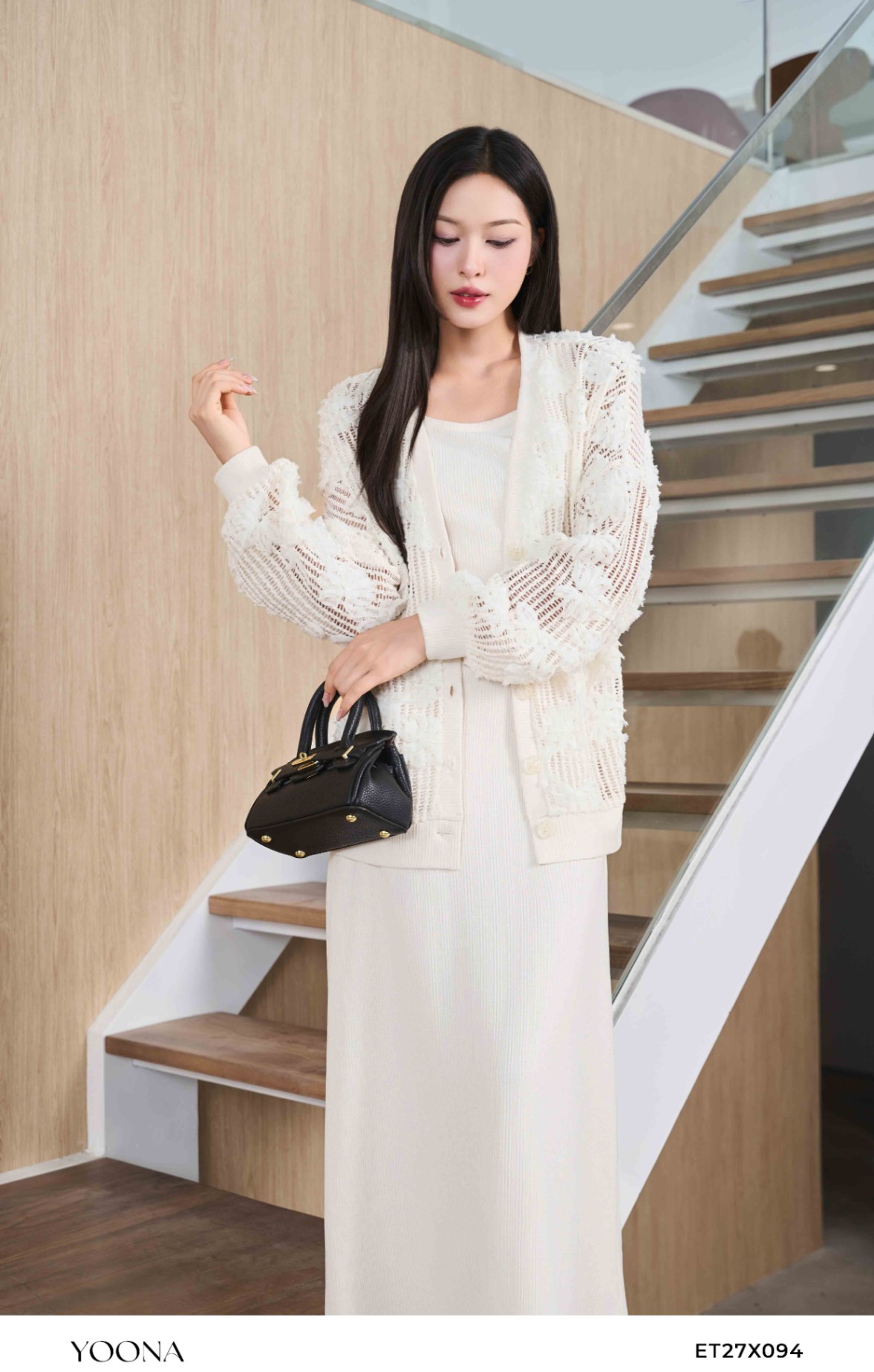 OH10X232 - Đầm tơ thêu hoa hồng